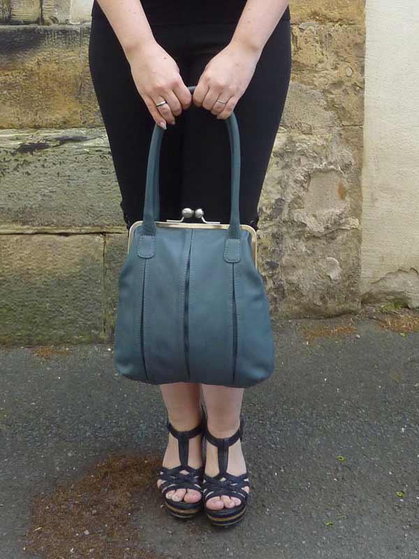 Sticks and Stones - Lederhandtasche Annecy - als Handtasche
