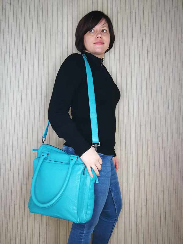 Sticks and Stones - Ledertasche Antigua Bag als Schultertasche lang getragen