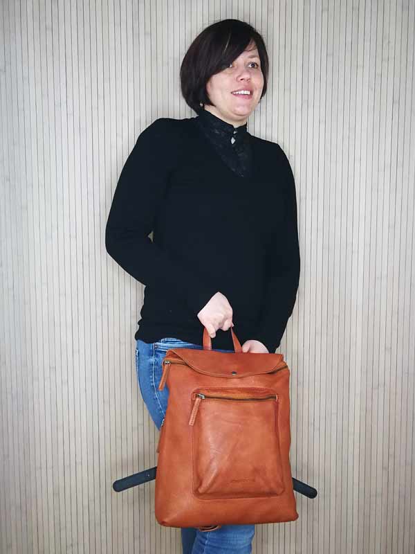 Sticks and Stones - Lederrucksack Bogota Backpack Tragevariante