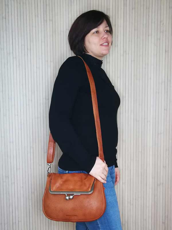 Sticks and Stones - Bügeltasche Lido Bag als Schultertasche