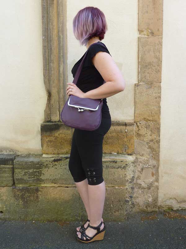 Sticks and Stones - Bügeltasche Lido Bag - Vintage Violet als Schultertasche